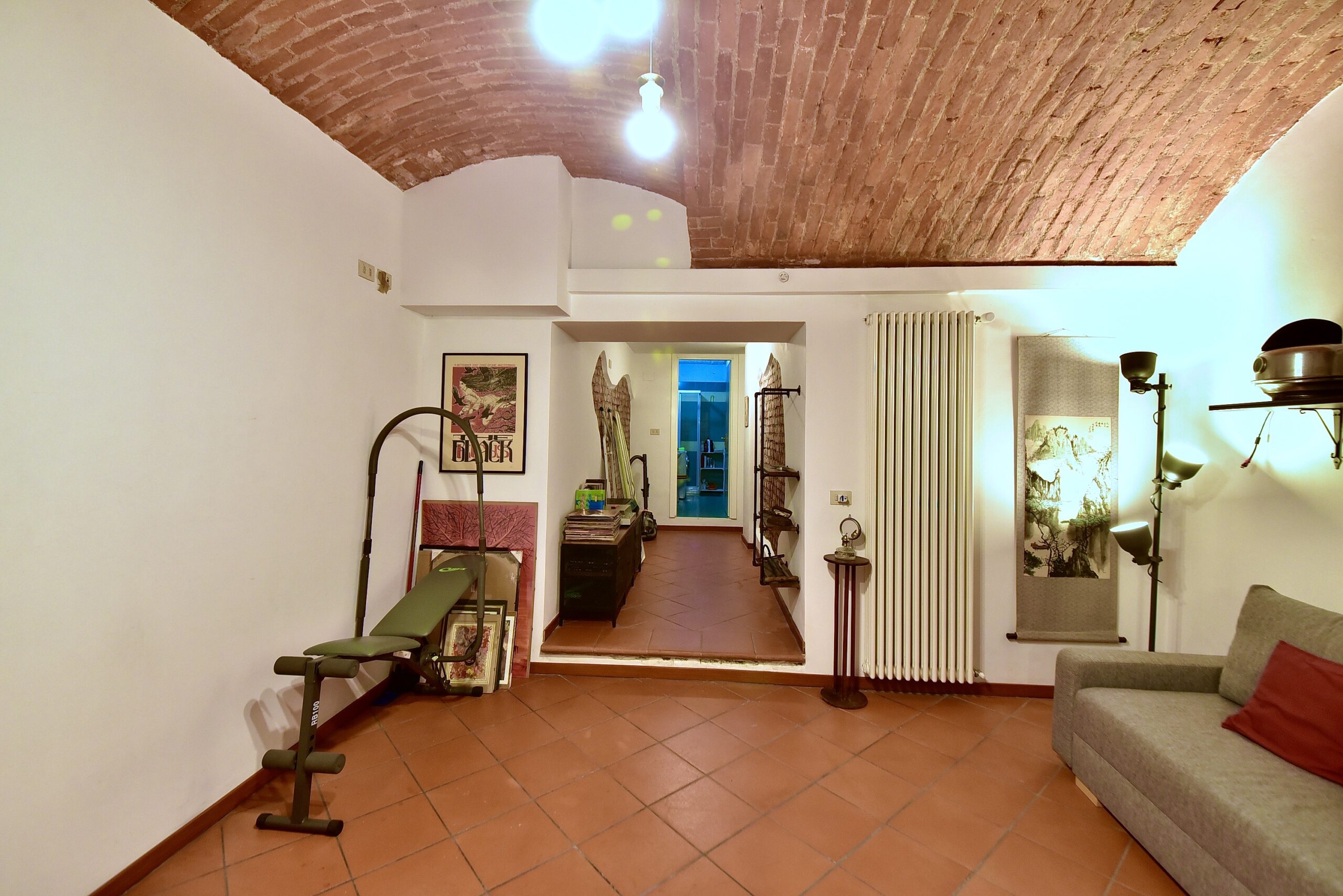 LOFT con taverna in zona Nolo